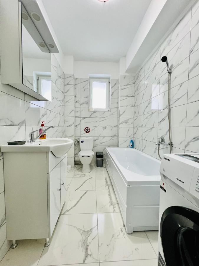 Altheda Living White House 29F-2 Lägenhet Suceava Exteriör bild